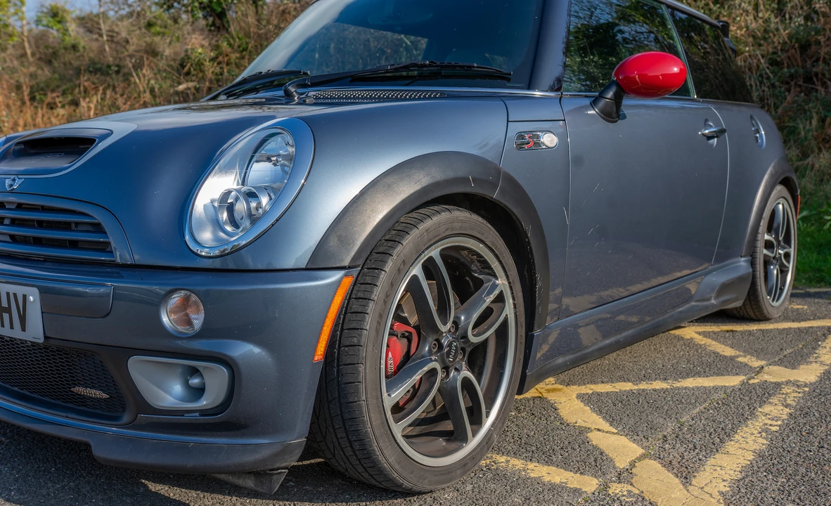 2006 Mini Mini John Cooper Works 1st Gen - Image 17 of 31
