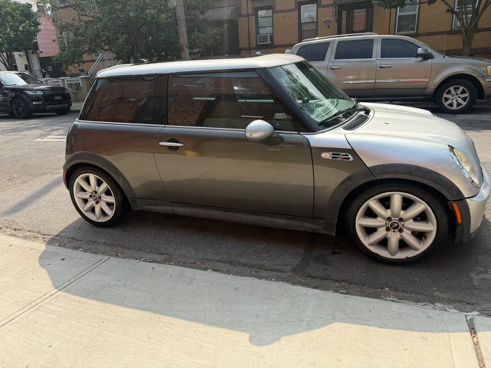 2006 Mini Mini Cooper S 1st Gen - Image 2 of 4