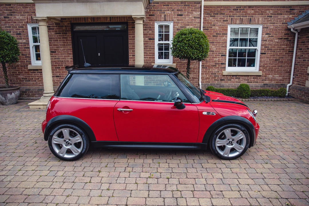 2006 Mini Mini Cooper S 1st Gen - Image 13 of 31
