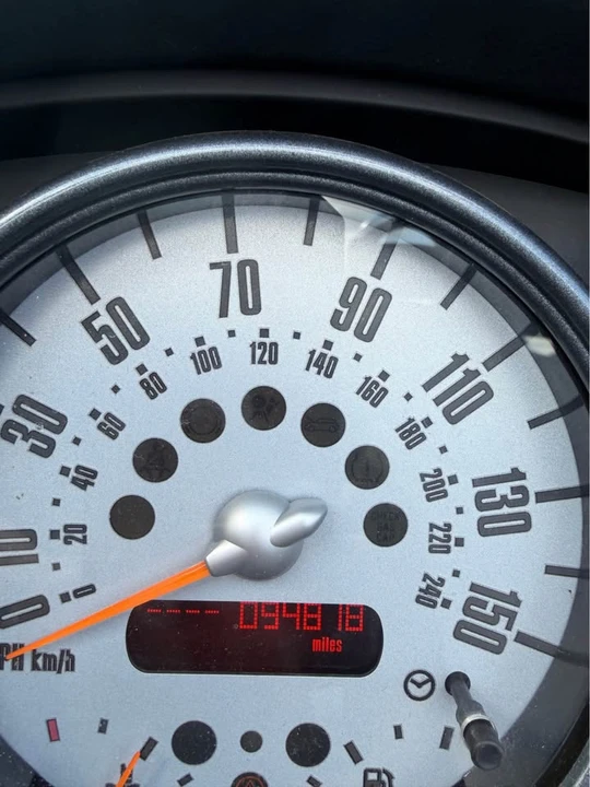 2006 Mini Mini Cooper S 1st Gen - Image 10 of 12