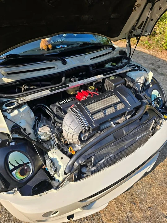 2006 Mini Mini Cooper S 1st Gen - Image 11 of 15