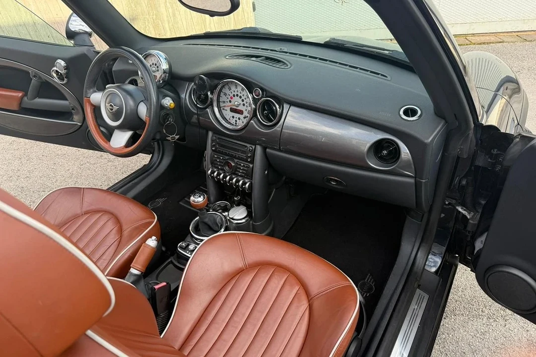 2006 Mini Mini 1st Gen - Image 19 of 30