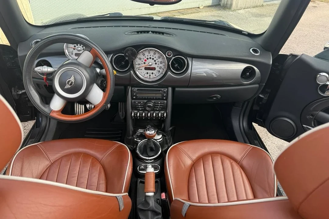 2006 Mini Mini 1st Gen - Image 18 of 30