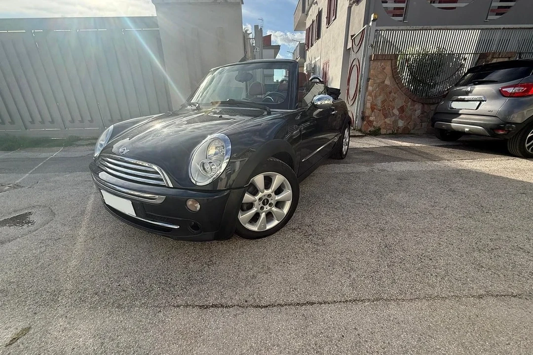2006 Mini Mini 1st Gen - Image 2 of 30