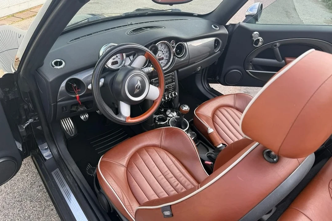 2006 Mini Mini 1st Gen - Image 17 of 31