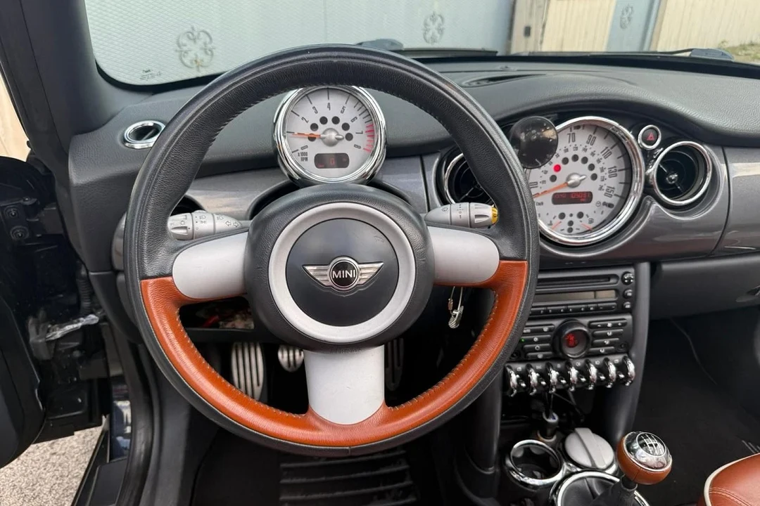 2006 Mini Mini 1st Gen - Image 21 of 31
