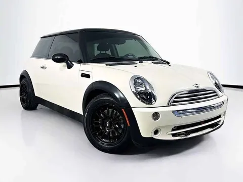 2006 MINI Cooper Hatchback 2D