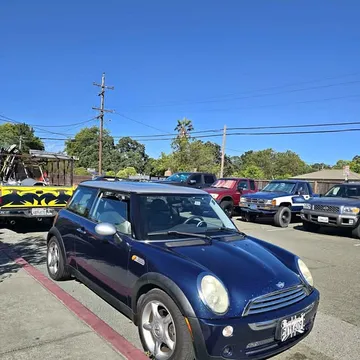 2006 MINI Cooper Hatchback 2D
