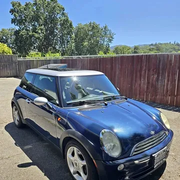 2006 MINI Cooper Hatchback 2D