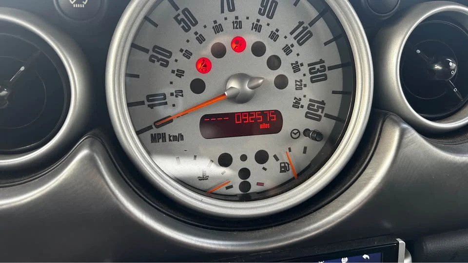 2006 Mini Mini Cooper S 1st Gen - Image 6 of 8