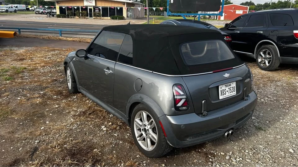 2006 Mini Mini Cooper S 1st Gen - Image 2 of 8