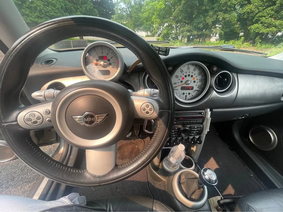 2006 Mini Mini Cooper S 1st Gen - Image 6 of 8