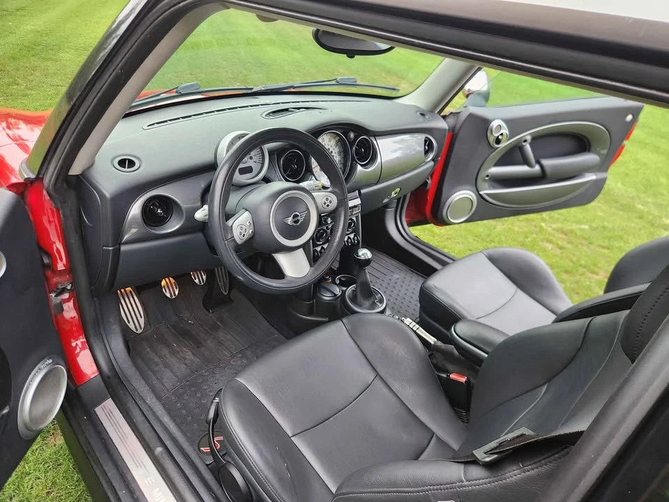 2006 Mini Mini Cooper S 1st Gen - Image 11 of 14