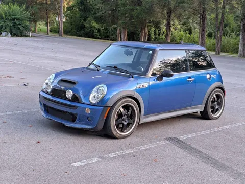 2006 MINI Cooper S Hatchback 2D