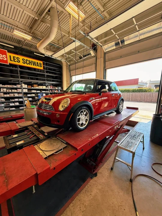 2006 Mini Mini Cooper S 1st Gen - Image 8 of 12