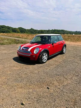 2006 MINI Cooper S Hatchback 2D