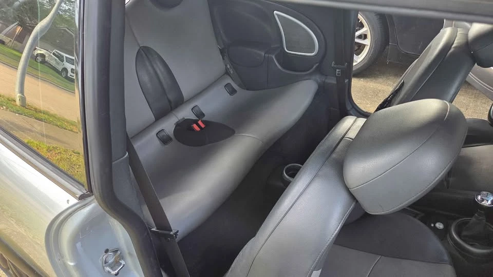 2006 Mini Mini Cooper S 1st Gen - Image 8 of 9
