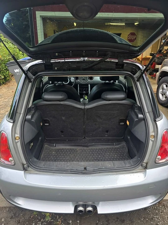2006 Mini Mini Cooper S 1st Gen - Image 6 of 10