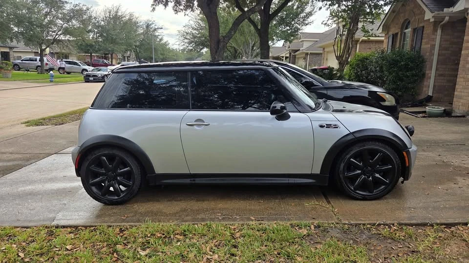 2006 Mini Mini Cooper S 1st Gen - Image 2 of 9