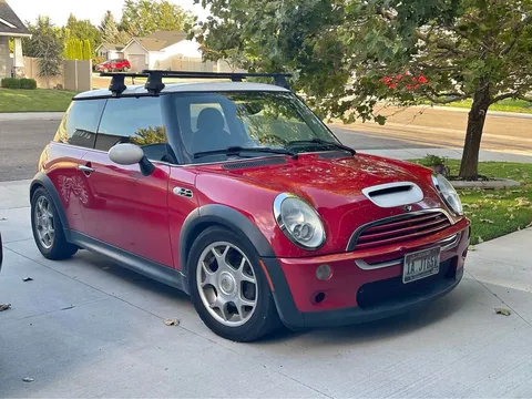 2006 MINI Cooper S Hatchback 2D