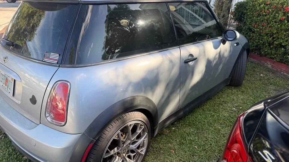 2006 Mini Mini Cooper S 1st Gen - Image 5 of 9