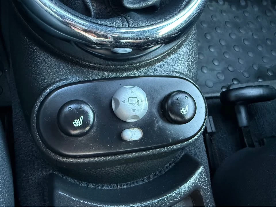 2006 Mini Mini Cooper S 1st Gen - Image 14 of 17