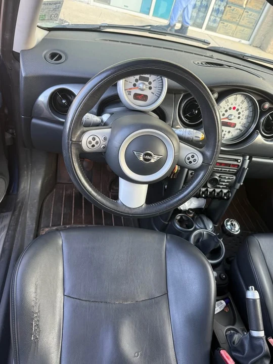 2006 Mini Mini 2nd Gen - Image 6 of 8