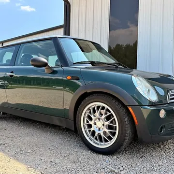 2006 MINI Cooper Hatchback 2D
