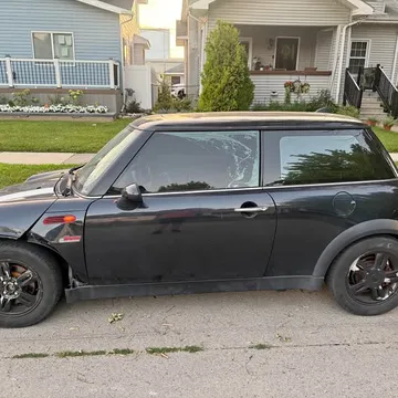 2006 MINI Cooper Hatchback 2D