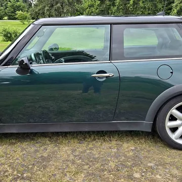 2006 MINI Cooper Hatchback 2D