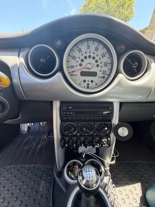 2006 Mini Mini Cooper S 1st Gen - Image 6 of 7