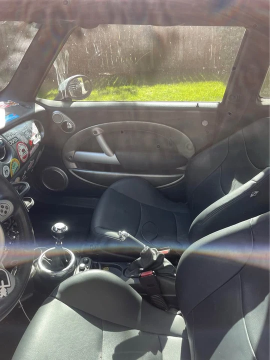 2006 Mini Mini Cooper S 1st Gen - Image 6 of 9