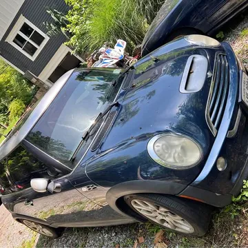 2006 MINI Cooper S Hatchback 2D