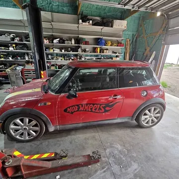 2006 MINI Cooper S Hatchback 2D