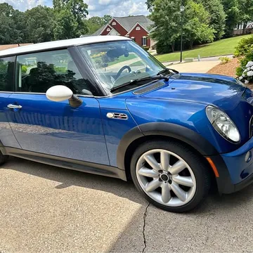 2006 MINI Cooper S Hatchback 2D