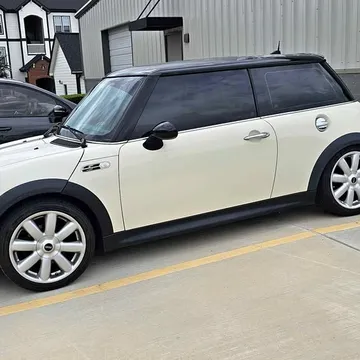 2006 MINI Cooper S Hatchback 2D