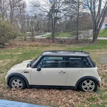 2006 MINI Cooper S Hatchback 2D