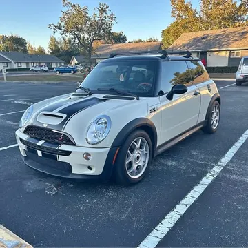 2006 MINI Cooper S Hatchback 2D