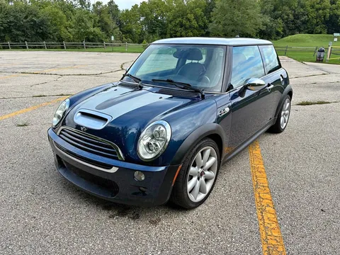 2006 MINI Cooper S Hatchback 2D