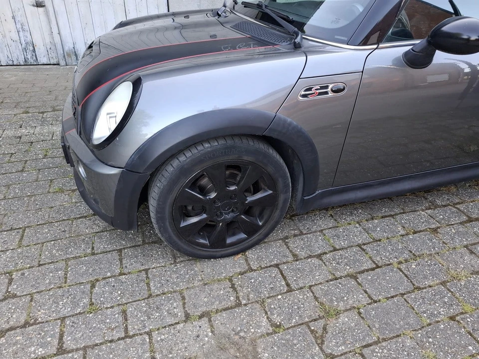 2006 Mini Mini Cooper S 1st Gen - Image 25 of 30