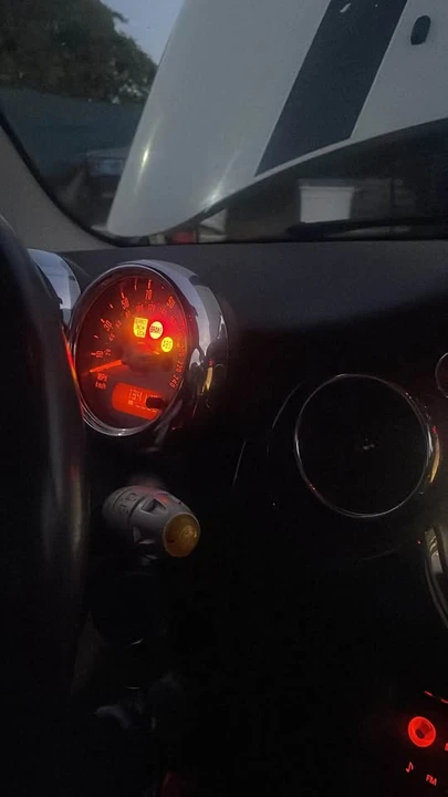 2006 Mini Coupe & Roadster - Image 9 of 12