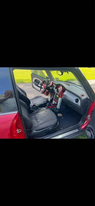 2006 Mini Mini Cooper S 1st Gen - Image 15 of 19