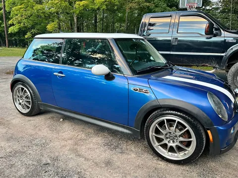 2006 MINI Hardtop 2 Door Cooper S Classic Hatchback 2D