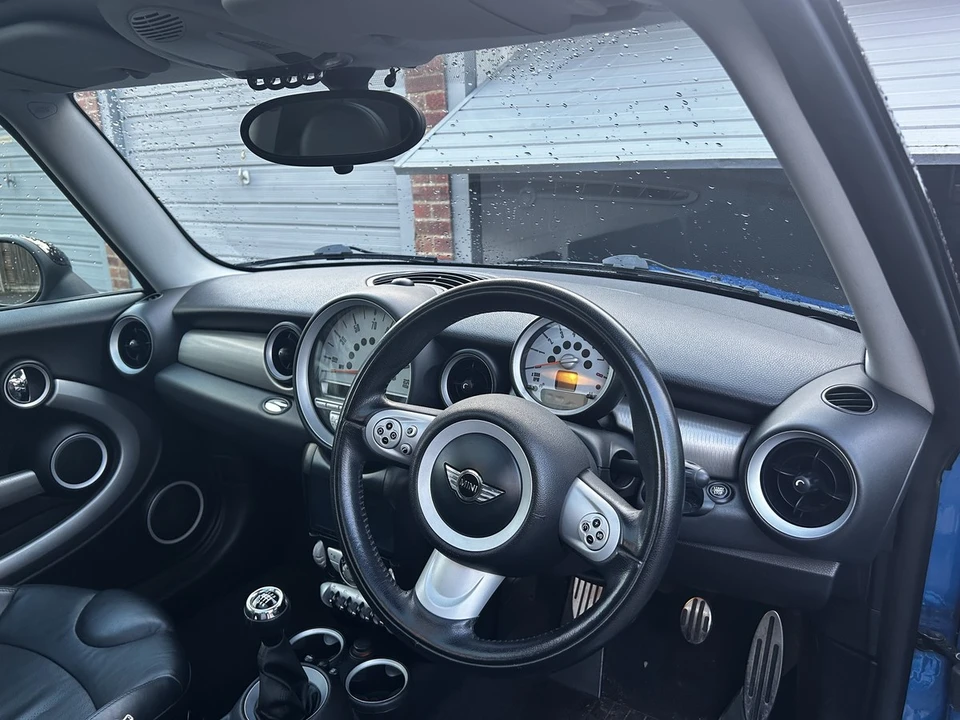 2006 Mini Mini John Cooper Works 1st Gen - Image 16 of 30