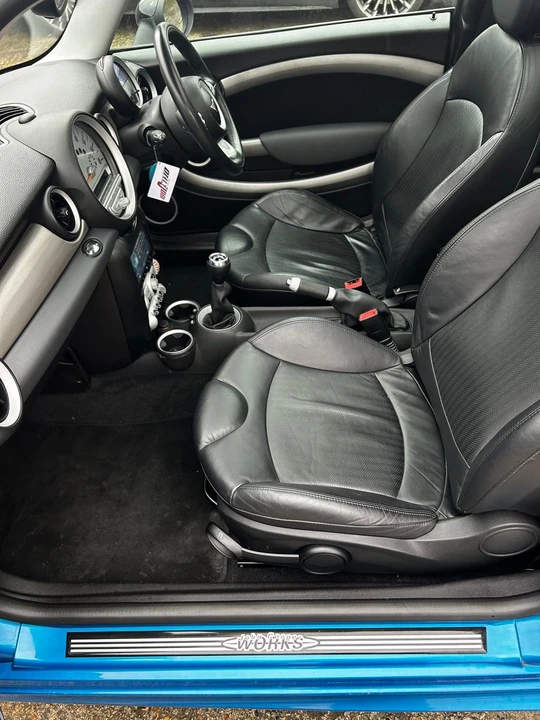 2006 Mini Mini John Cooper Works 1st Gen - Image 20 of 30