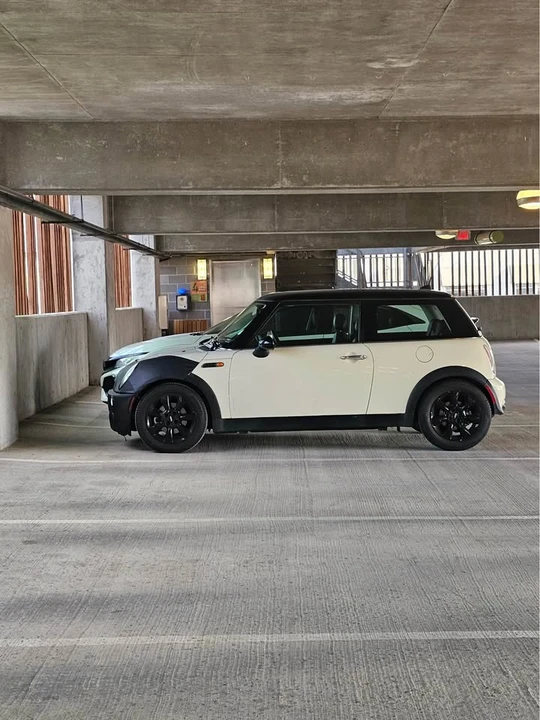 2006 Mini Mini 1st Gen - Image 2 of 6