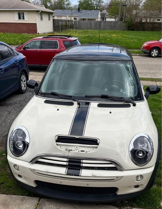 2006 Mini Mini Cooper S 1st Gen - Image 9 of 13