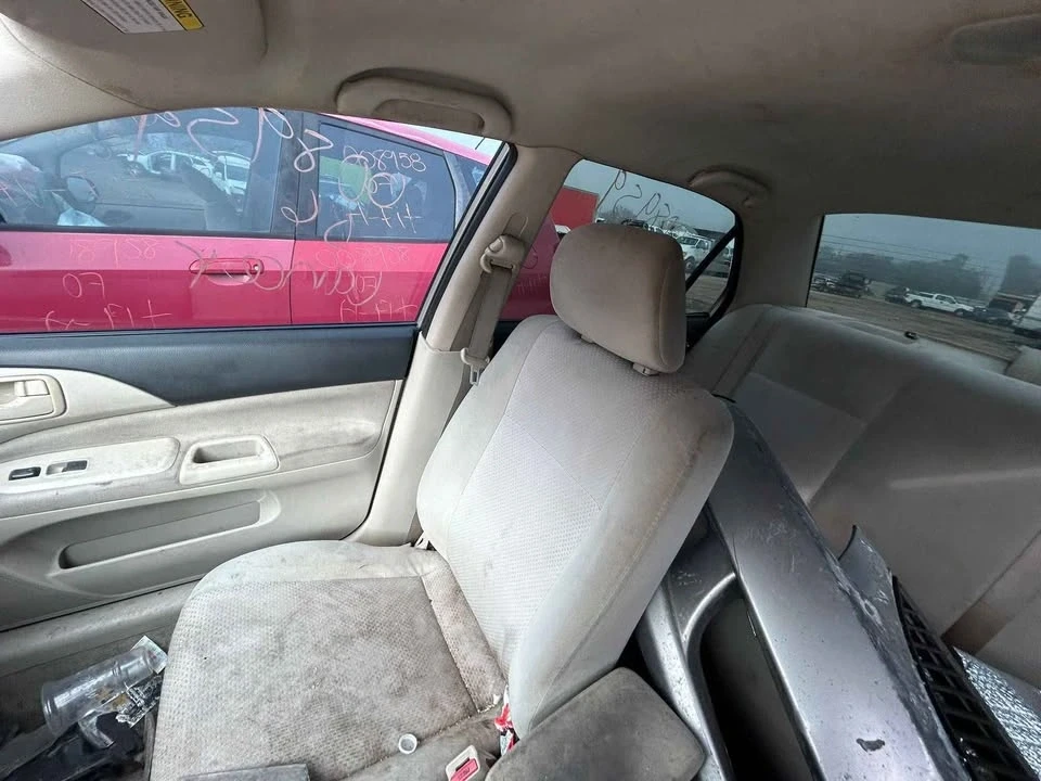 2006 Mitsubishi Lancer 7th Gen - Image 7 of 10