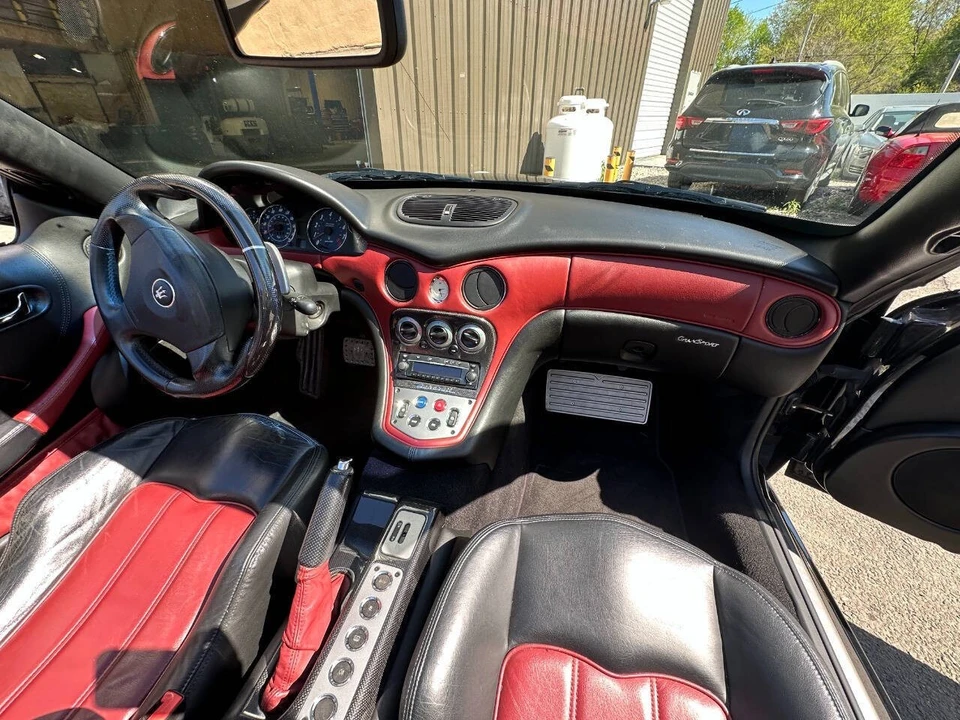 2006 Maserati Spyder - Image 13 of 21