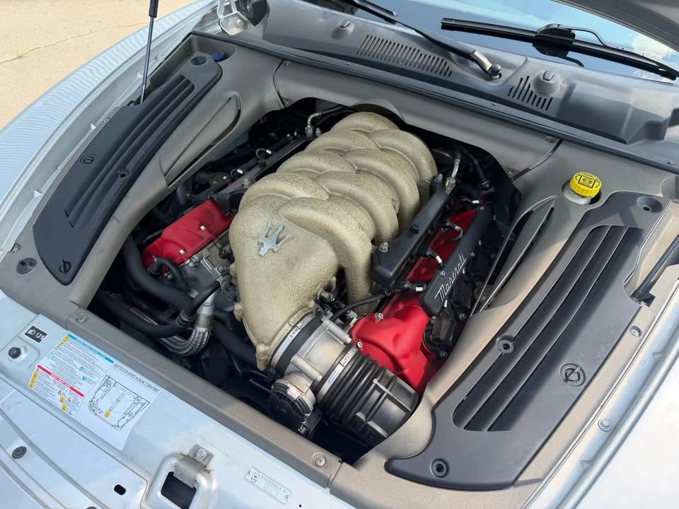 2006 Maserati Spyder - Image 15 of 17